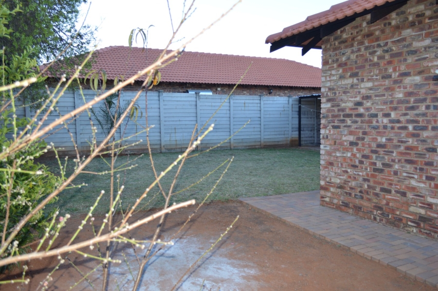 3 Bedroom Property for Sale in Flamwood North West